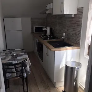  Appartement Joli Studio 21 M2 Avec Parking Privé France